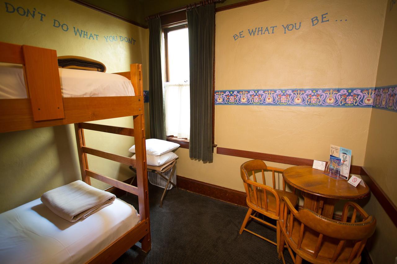 Mcmenamins White Eagle Rock & Roll Hotel Portland Eksteriør bilde