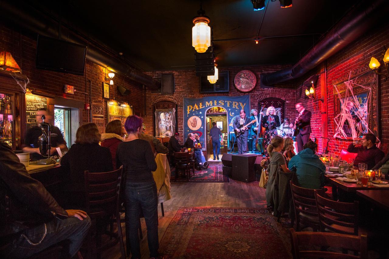 Mcmenamins White Eagle Rock & Roll Hotel Portland Eksteriør bilde